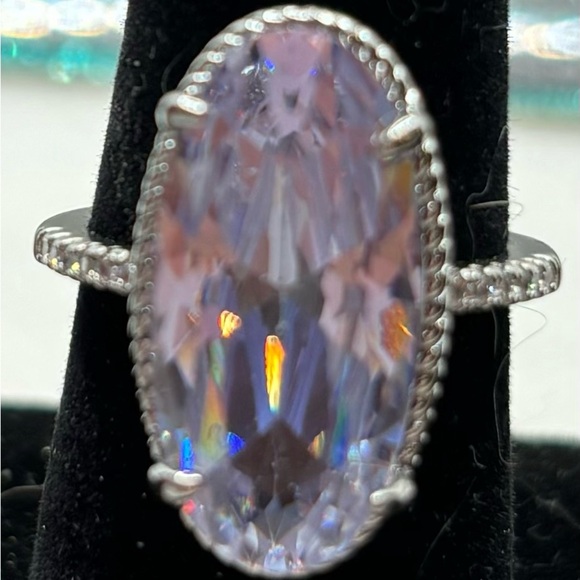 Gorgeous, solitaire, purple white silver tone, rhinestone ring 6 - Picture 6 of 11